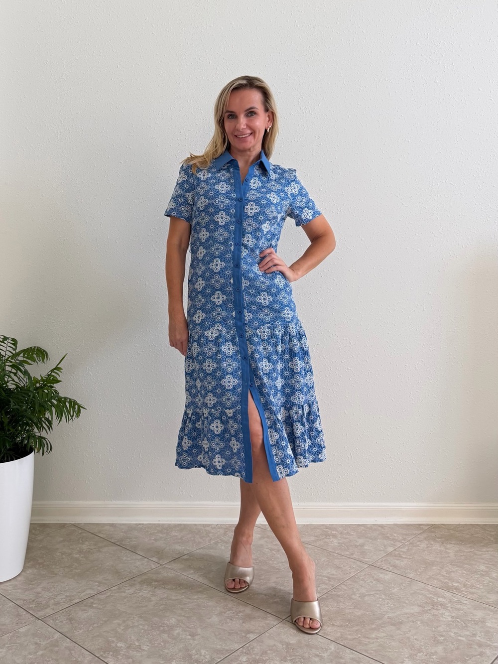 Solitaire Blue Embroidered Button Front Midi Dress M